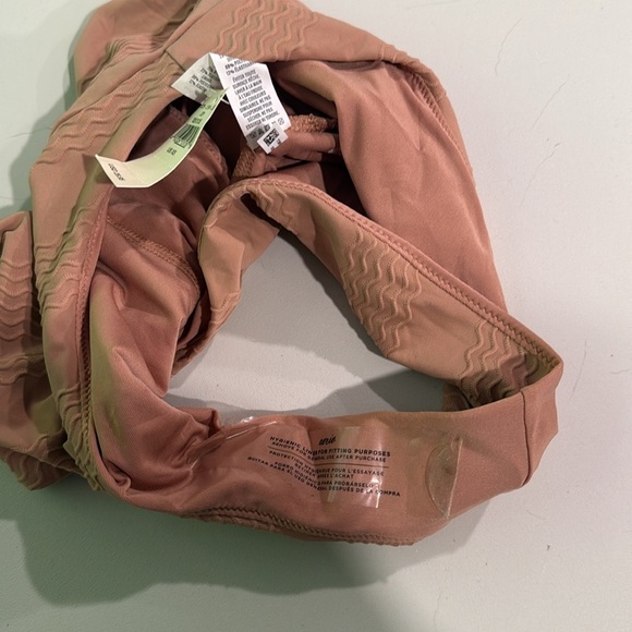 [Aerie] NWT Jacquard High
Cut Cheeky Bikini Bottoms - Picture 9 of 11